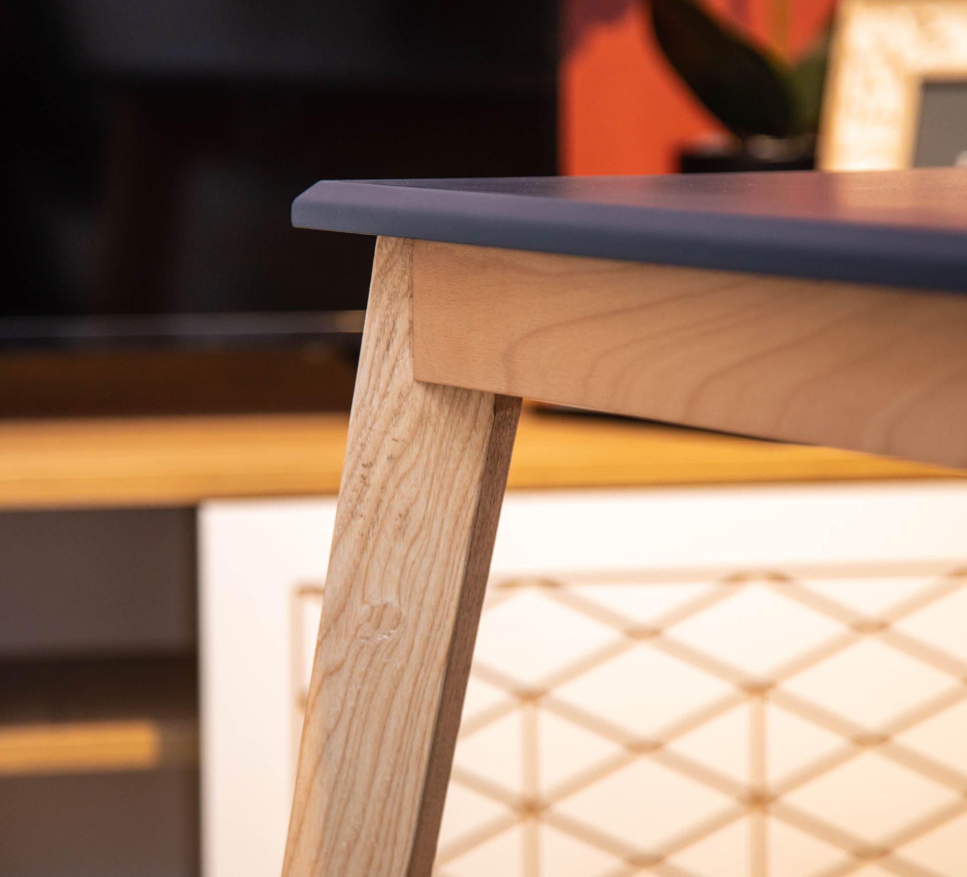 Structure de table en bois massif